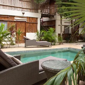 https://oten-tulum-hotel.quintano-roohotels.com